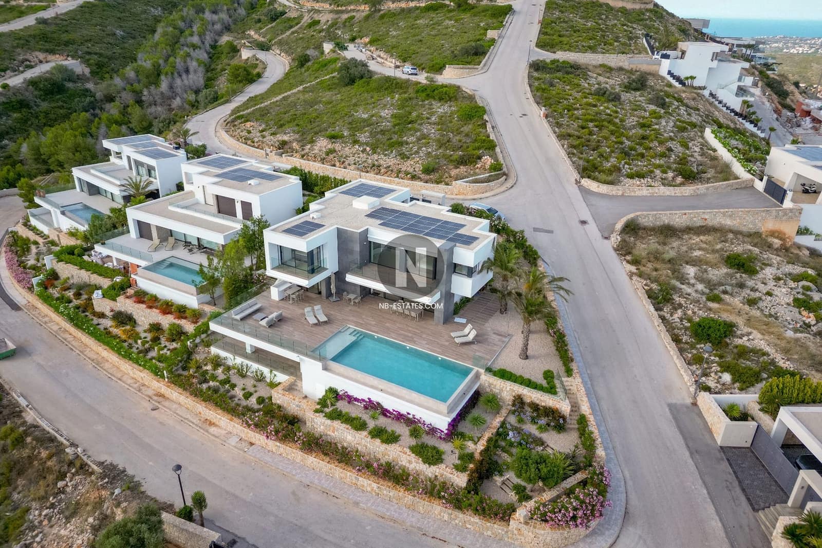 5 bedroom Villa for sale in Cumbre del Sol with pool garage - € 3,250,000 (Ref: 9926338)