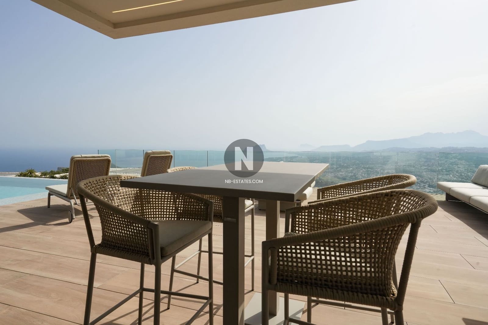 5 bedroom Villa for sale in Cumbre del Sol with pool garage - € 3,250,000 (Ref: 9926338)