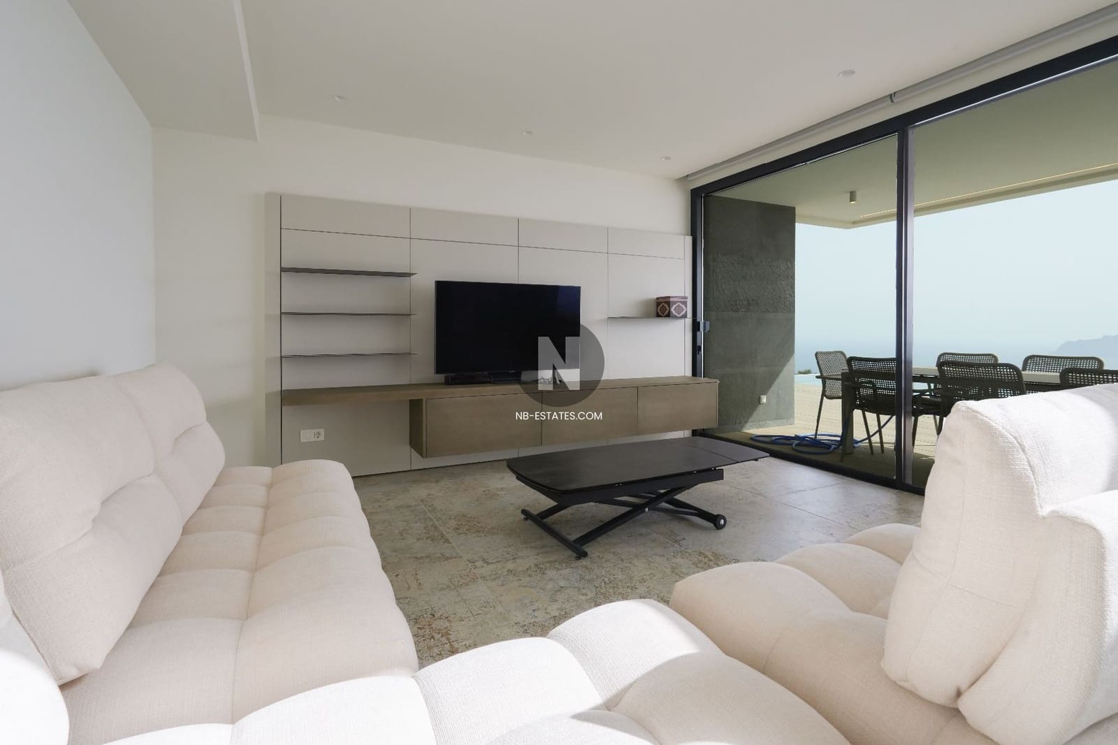 5 bedroom Villa for sale in Cumbre del Sol with pool garage - € 3,250,000 (Ref: 9926338)