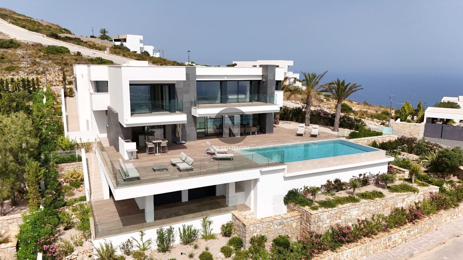 5 bedroom Villa for sale in Cumbre del Sol with pool garage - € 3,250,000 (Ref: 9926338)