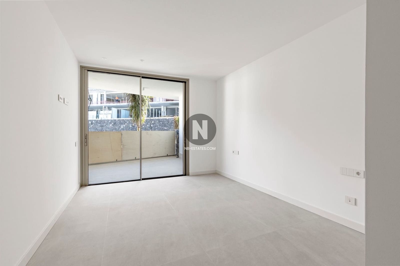 2 bedroom Flat for sale in Playa San Juan with pool garage - € 1,200,000 (Ref: 9928653)