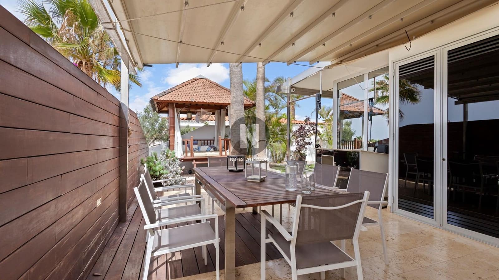 3 bedroom Villa for sale in Costa del Silencio with garage - € 670,000 (Ref: 9935318)