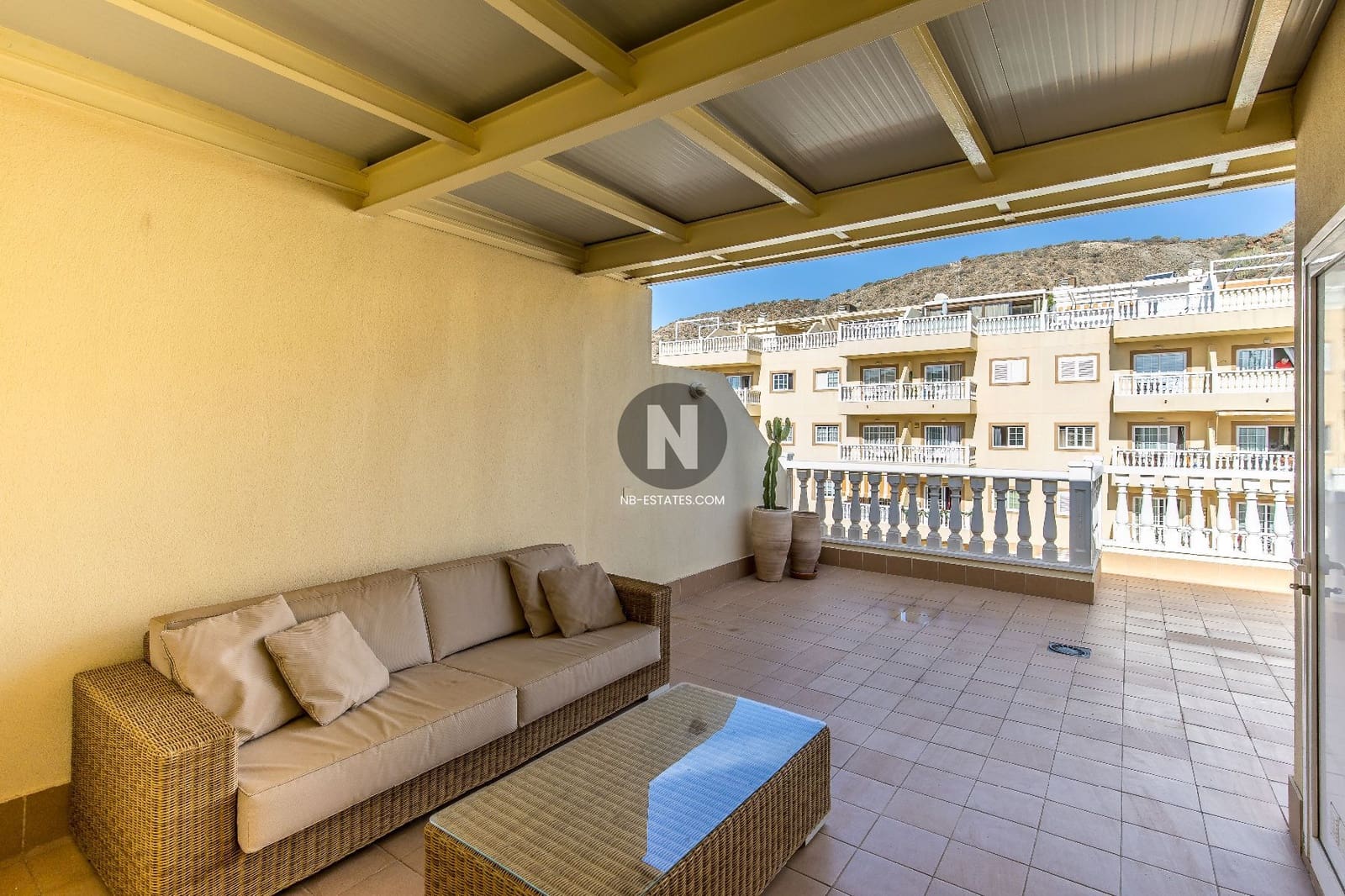 2 soverom Penthouse til salgs i Palm-Mar med svømmebasseng garasje - € 364 000 (Ref: 9937043)