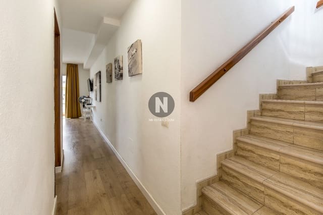 2 soverom Penthouse til salgs i Palm-Mar, Arona med svømmebasseng garasje - € 360 000 (Ref: 9943205)