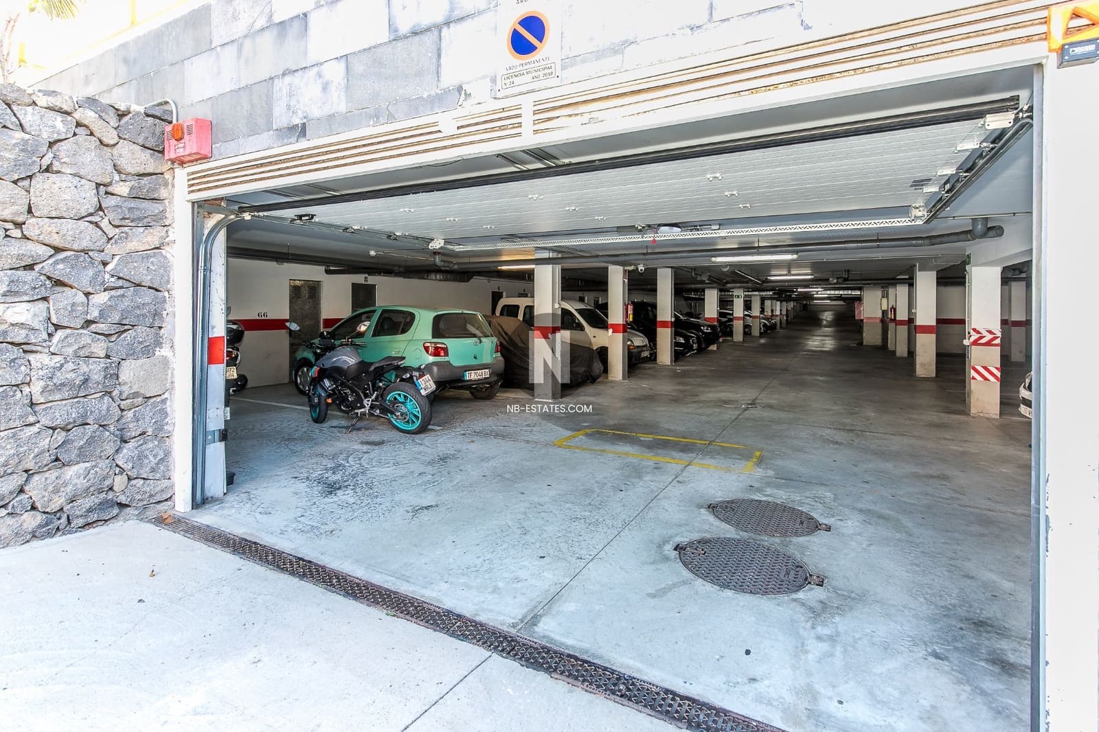 3 makuuhuone Kattohuoneisto myytävänä paikassa Palm-Mar mukana uima-altaan 
autotalli - 414 000 € (Ref: 9943206)