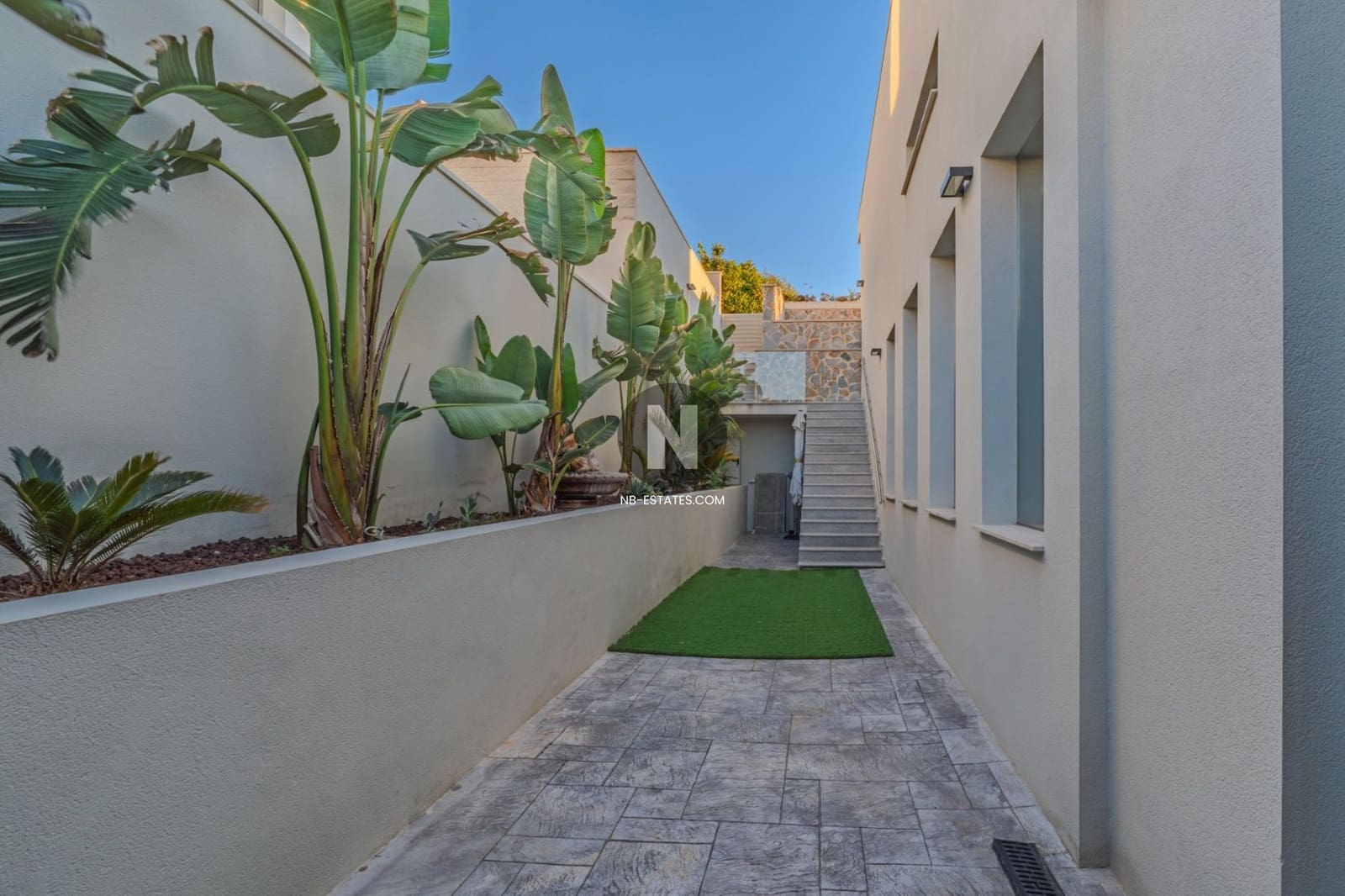 4 sovrum Villa till salu i Benijofar med pool garage - 950 000 € (Ref: 9950880)