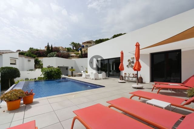 3 soverom Villa til salgs i Benissa med svømmebasseng - € 895 000 (Ref: 9977530)