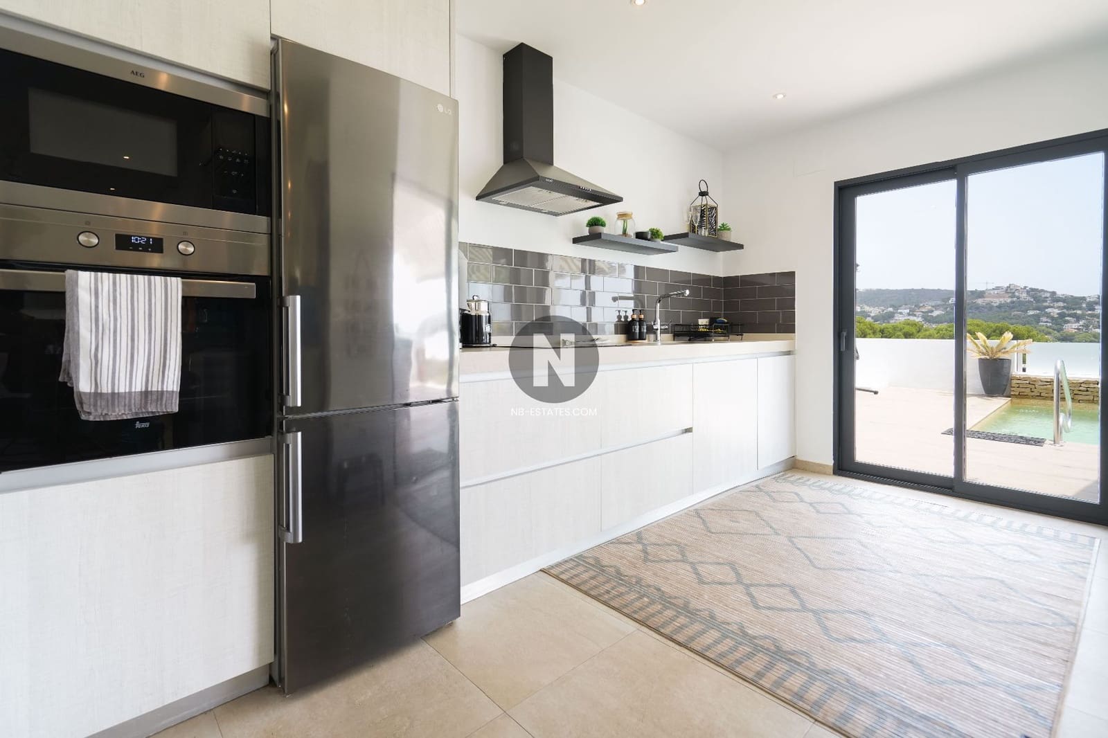 Chalet de 7 habitaciones en Moraira en venta con piscina - 1.599.000 € (Ref: 9977944)
