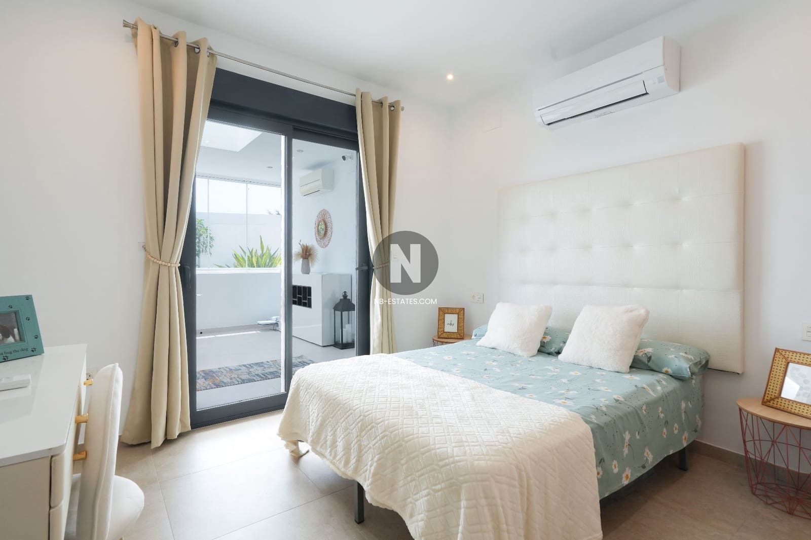 Chalet de 7 habitaciones en Moraira en venta con piscina - 1.599.000 € (Ref: 9977944)