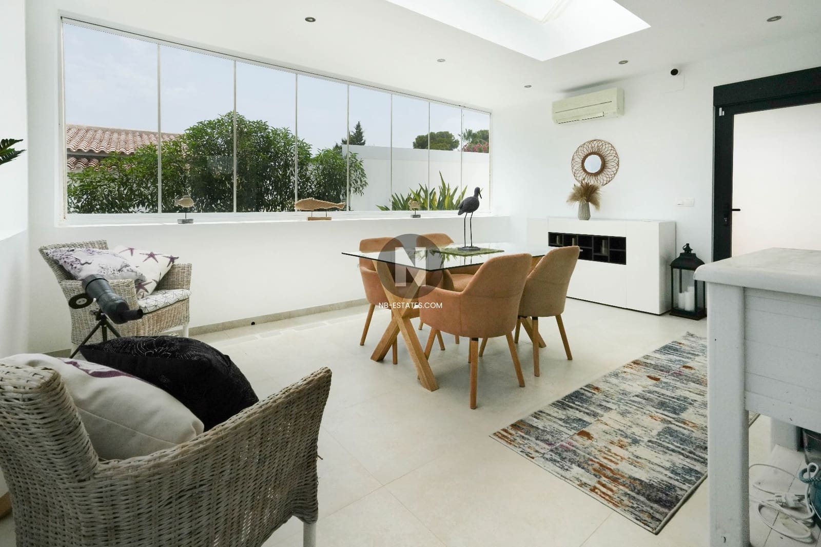 Chalet de 7 habitaciones en Moraira en venta con piscina - 1.599.000 € (Ref: 9977944)