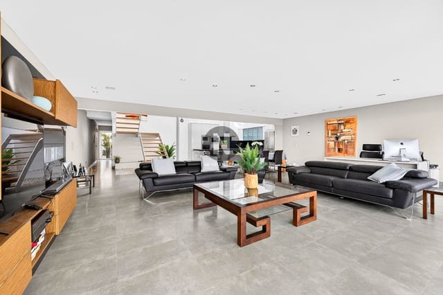 3 soveværelse Penthouse til salg i La Caleta Adeje, Adeje med swimmingpool garage - € 2.795.000 (Ref: 9989932)