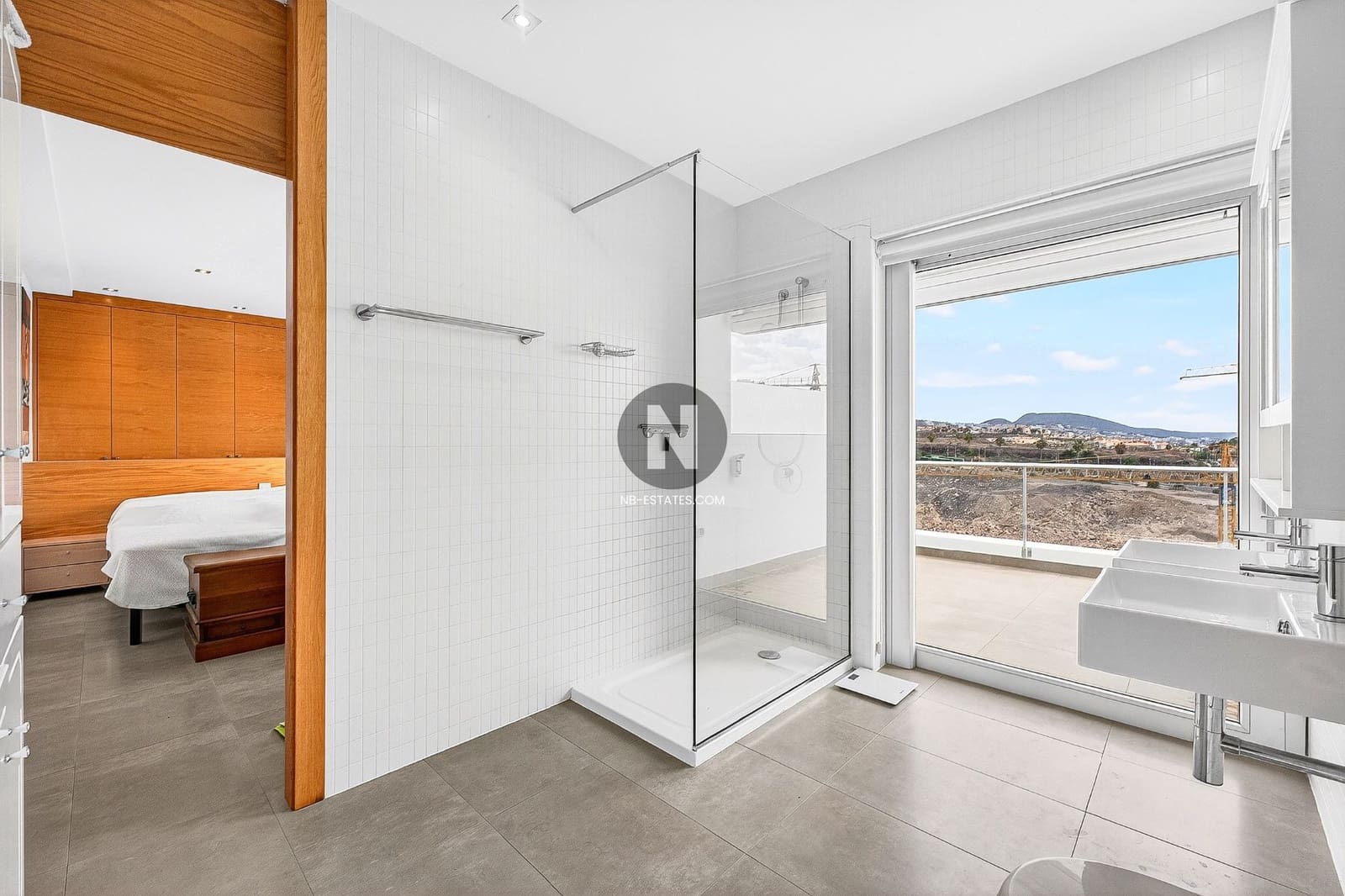 3 soveværelse Penthouse til salg i La Caleta Adeje med swimmingpool garage - € 2.795.000 (Ref: 9989932)