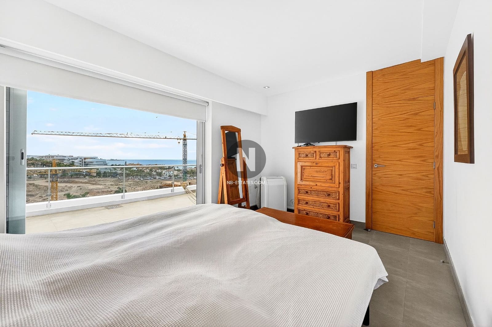3 soveværelse Penthouse til salg i La Caleta Adeje med swimmingpool garage - € 2.795.000 (Ref: 9989932)