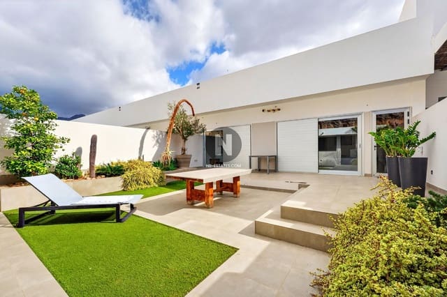 3 soveværelse Penthouse til salg i La Caleta Adeje, Adeje med swimmingpool garage - € 2.795.000 (Ref: 9989932)