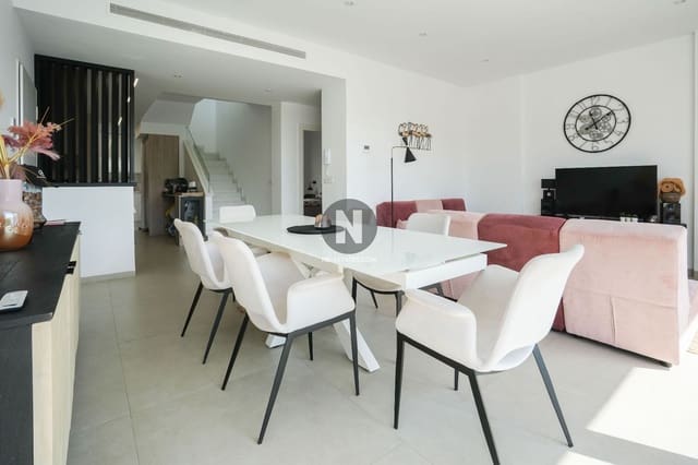 5 camera da letto Villa in vendita in San Pedro del Pinatar ciudad, San Pedro del Pinatar con piscina - 525.000 € (Rif: 9999085)
