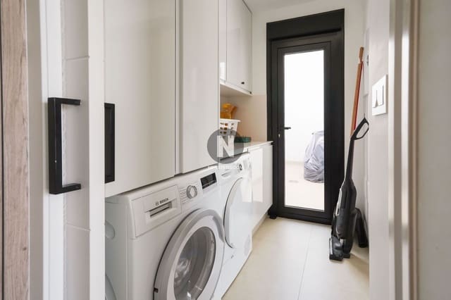5 camera da letto Villa in vendita in San Pedro del Pinatar ciudad, San Pedro del Pinatar con piscina - 525.000 € (Rif: 9999085)