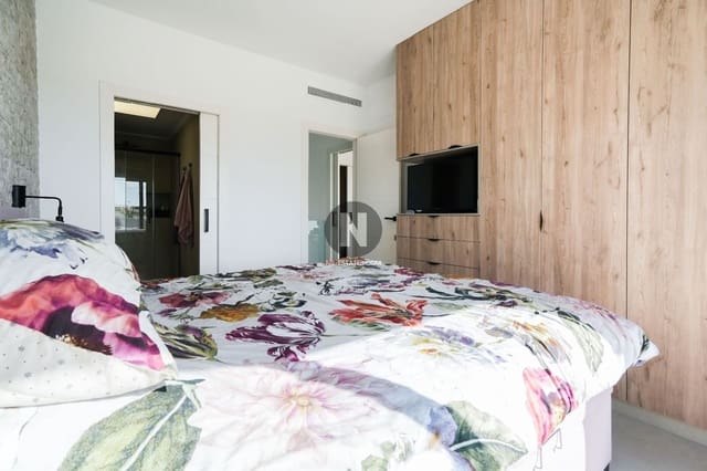 5 camera da letto Villa in vendita in San Pedro del Pinatar ciudad, San Pedro del Pinatar con piscina - 525.000 € (Rif: 9999085)
