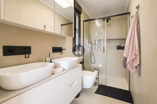 5 camera da letto Villa in vendita in San Pedro del Pinatar ciudad, San Pedro del Pinatar con piscina - 525.000 € (Rif: 9999085)