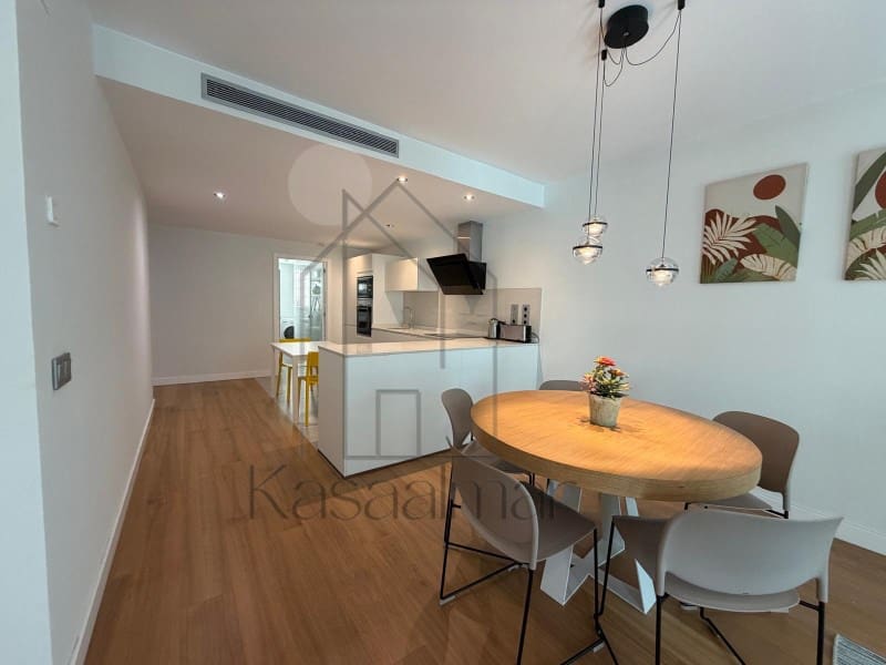 Lejlighed til leje i Las Palmas de Gran Canaria med garage - € 2.800 (Ref: 10003621)