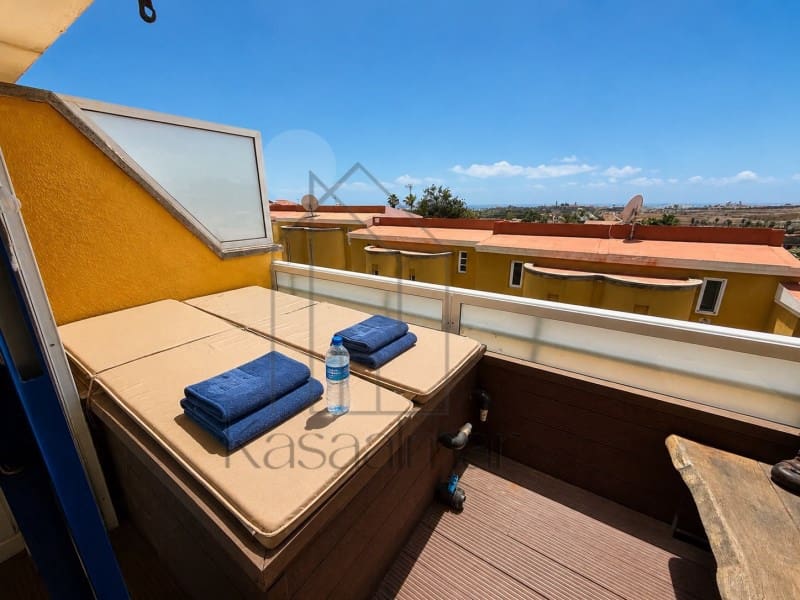 Bungalow de 2 habitaciones en Sonneland en alquiler con piscina - 2.000 € (Ref: 10015248)