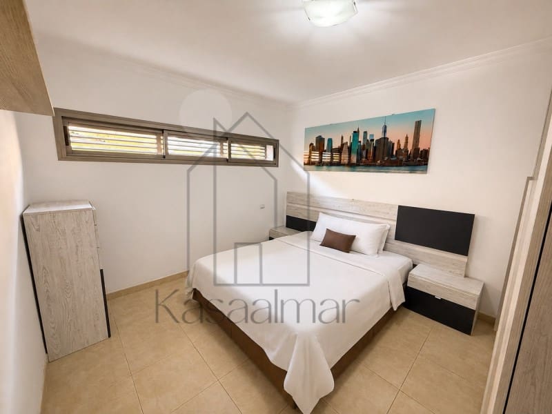 Bungalow de 2 habitaciones en Sonneland en alquiler con piscina - 2.000 € (Ref: 10015248)