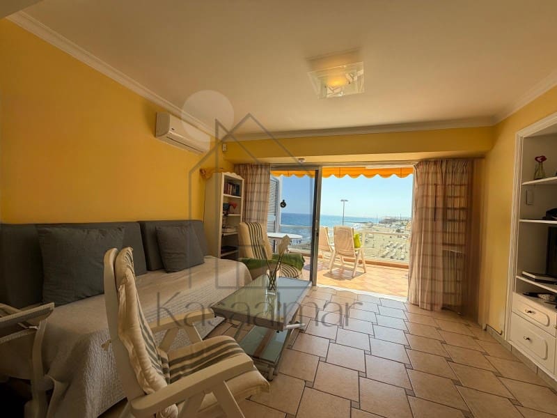 2 slaapkamer Appartement te huur in San Bartolome de Tirajana met garage - € 1.500 (Ref: 10025374)
