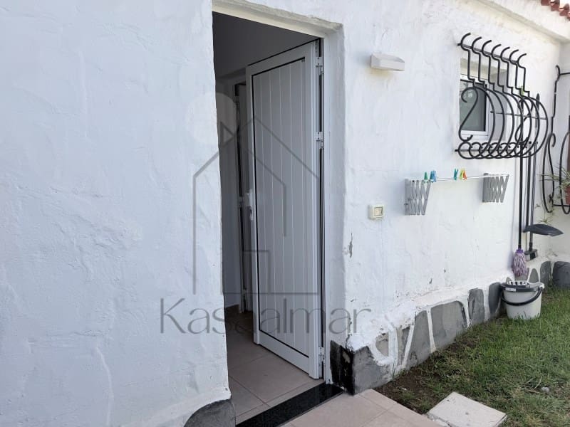 1 soverom Bungalow til leie i Playa del Ingles med svømmebasseng - € 1 600 (Ref: 10025375)