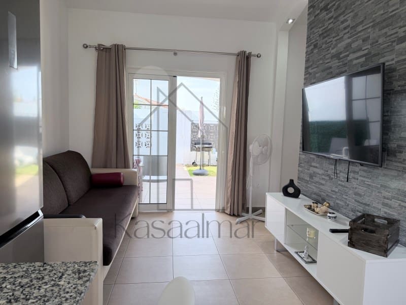 1 soverom Bungalow til leie i Playa del Ingles med svømmebasseng - € 1 600 (Ref: 10025375)
