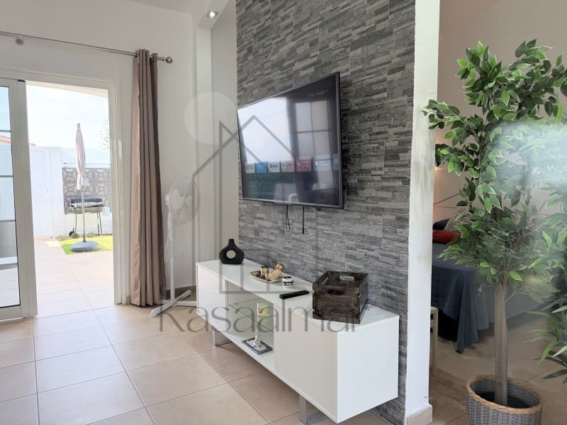 1 soverom Bungalow til leie i Playa del Ingles med svømmebasseng - € 1 600 (Ref: 10025375)