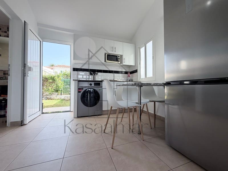 1 soverom Bungalow til leie i Playa del Ingles med svømmebasseng - € 1 600 (Ref: 10025375)