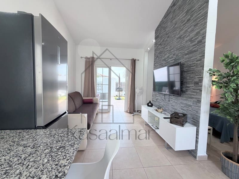 1 soverom Bungalow til leie i Playa del Ingles med svømmebasseng - € 1 600 (Ref: 10025375)