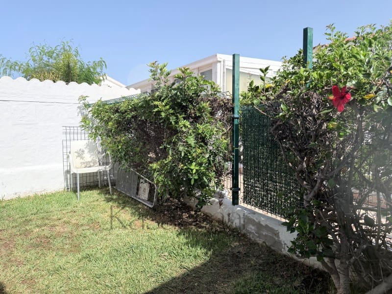 1 soverom Bungalow til leie i Playa del Ingles med svømmebasseng - € 1 600 (Ref: 10025375)