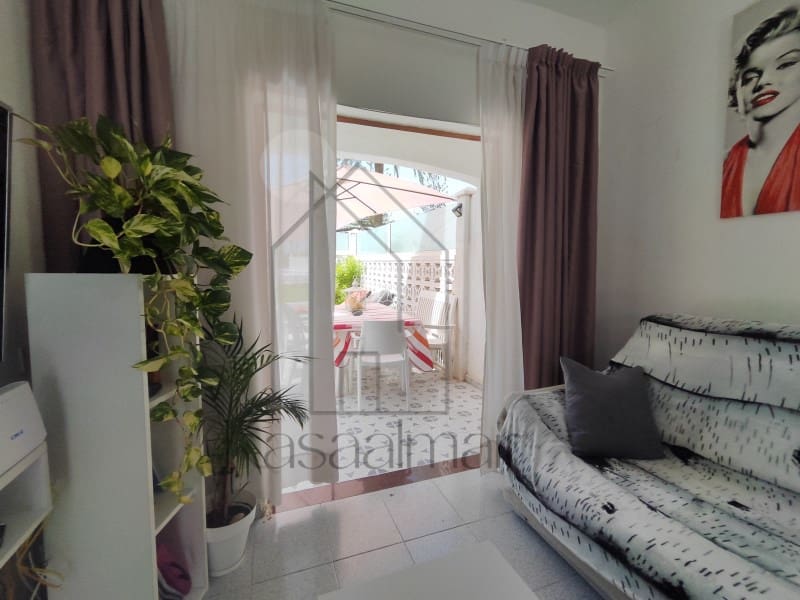 Bungalow de 1 chambre à louer à Playa del Ingles avec piscine garage - 1 500 € (Ref: 10086055)