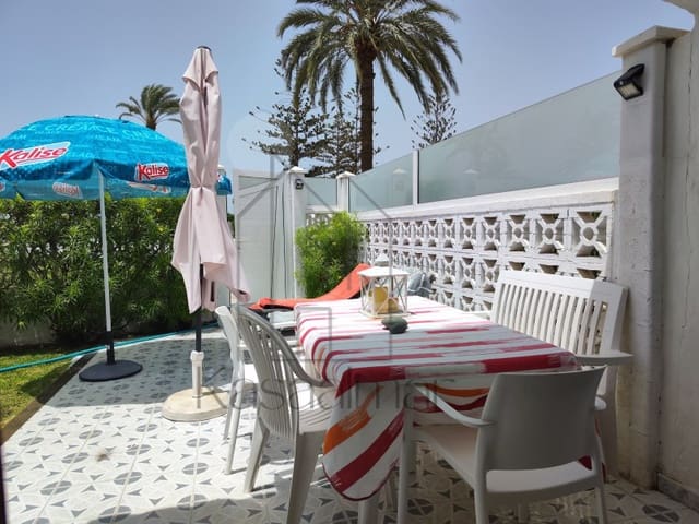 Bungalow de 1 chambre à louer à Playa del Inglés, San Bartolomé de Tirajana avec piscine garage - 1 500 € (Ref: 10086055)