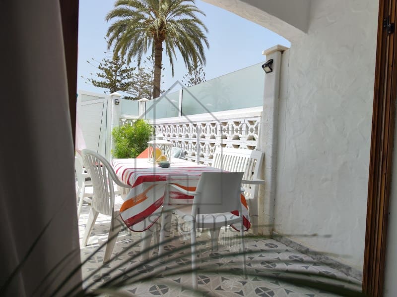 Bungalow de 1 chambre à louer à Playa del Ingles avec piscine garage - 1 500 € (Ref: 10086055)