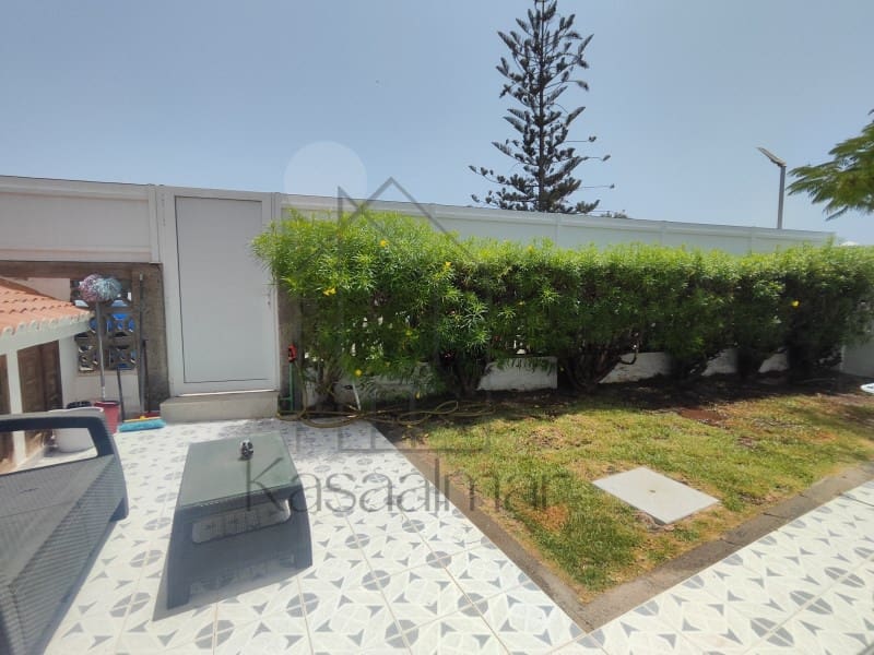 Bungalow de 1 chambre à louer à Playa del Ingles avec piscine garage - 1 500 € (Ref: 10086055)
