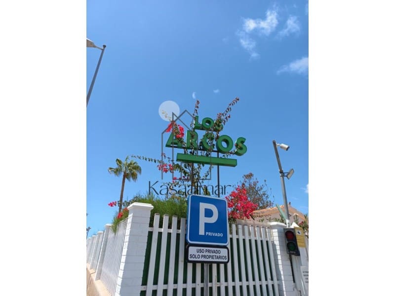 Bungalow de 1 chambre à louer à Playa del Ingles avec piscine garage - 1 500 € (Ref: 10086055)