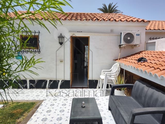 Bungalow de 1 chambre à louer à Playa del Inglés, San Bartolomé de Tirajana avec piscine garage - 1 500 € (Ref: 10086055)