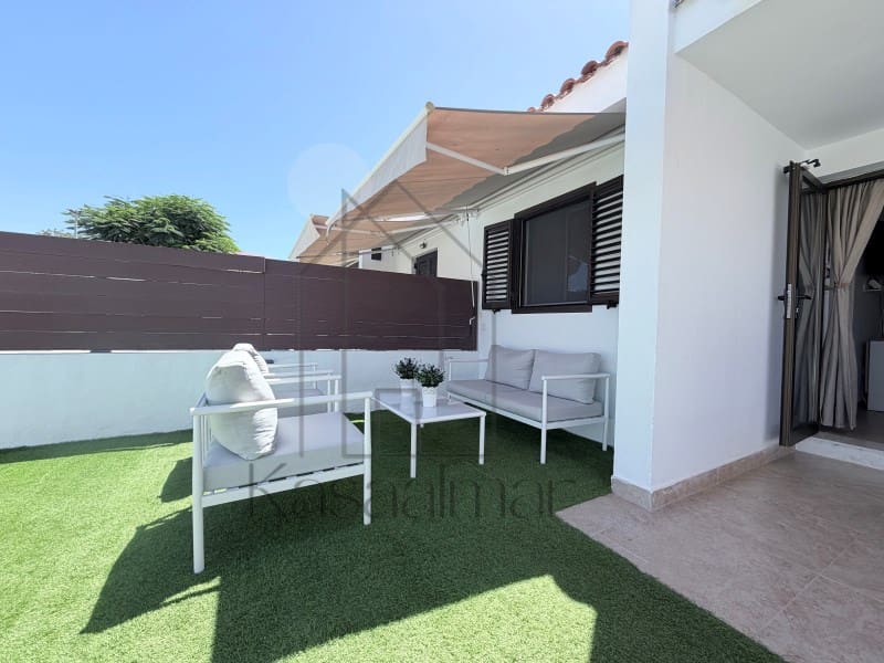 1 sovrum Bungalow att hyra i San Bartolome de Tirajana med pool - 1 400 € (Ref: 10100204)