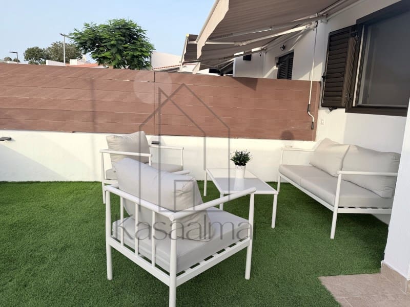 1 sovrum Bungalow att hyra i San Bartolome de Tirajana med pool - 1 400 € (Ref: 10100204)