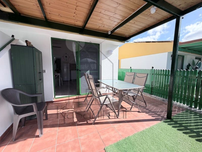 1 bedroom Bungalow for rent in San Bartolome de Tirajana with pool - € 1,400 (Ref: 10151088)