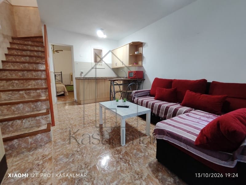 2 quarto Bungalow para arrendar em San Bartolome de Tirajana com piscina - 1 400 € (Ref: 10154908)