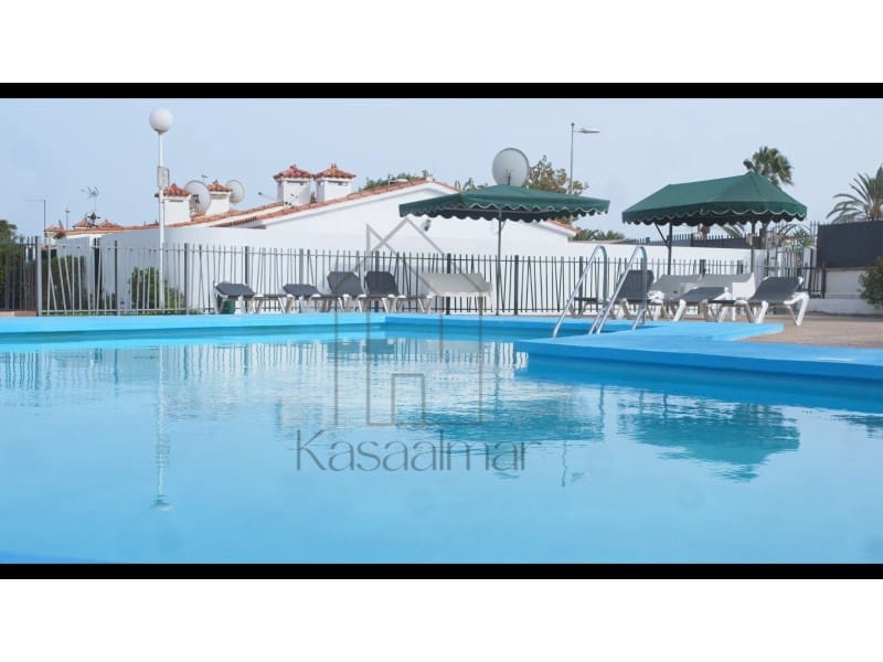 3 bedroom Bungalow for rent in Playa del Ingles with pool - € 2,500 (Ref: 7418294)