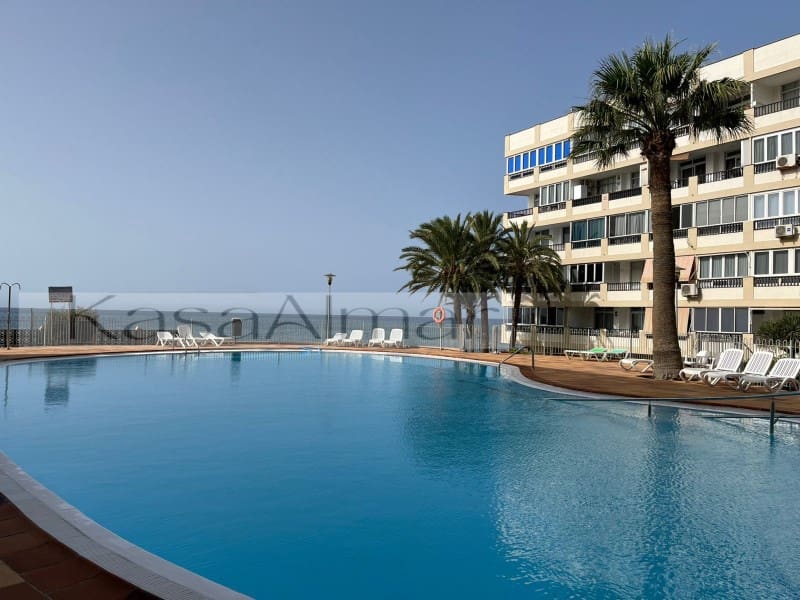 2 bedroom Apartment for rent in San Bartolome de Tirajana with pool - € 1,000 (Ref: 7692769)