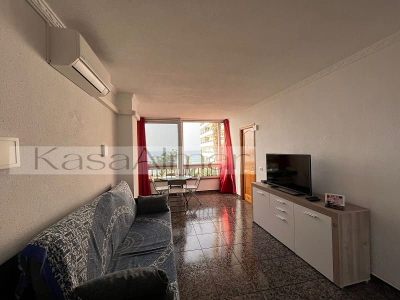 2 bedroom Apartment for rent in San Bartolome de Tirajana with pool - € 1,000 (Ref: 7692769)