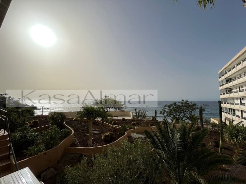 2 bedroom Apartment for rent in San Bartolome de Tirajana with pool - € 1,000 (Ref: 7692769)