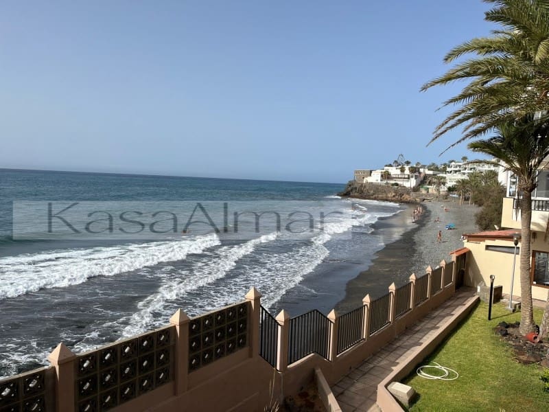 2 bedroom Apartment for rent in San Bartolome de Tirajana with pool - € 1,000 (Ref: 7692769)