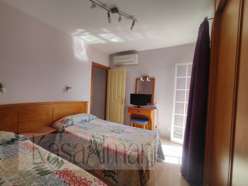 1 soverom Leilighet til leie i Salobre Golf med svømmebasseng garasje - € 1 200 (Ref: 7833245)