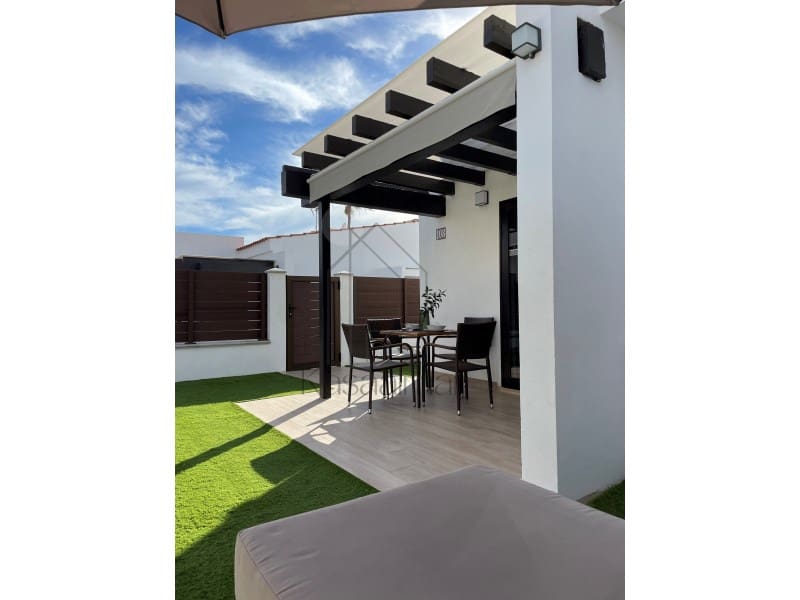 2 makuuhuone Bungalow vuokrattavana paikassa San Bartolome de Tirajana - 1 500 € (Ref: 8206951)