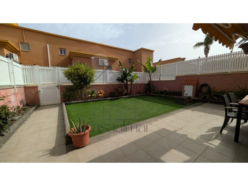 2 bedroom Bungalow for rent in San Bartolome de Tirajana with pool - € 1,700 (Ref: 8226127)